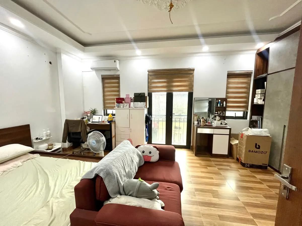 PHÂN LÔ - Ô TÔ TRÁNH - 30M RA PHỐ - THÔNG TỨ TUNG - Ô CHỜ THANG MÁY