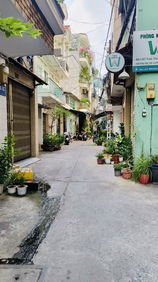 BÁN NHÀ CHÍNH CHỦ HẺM XE HƠI PHÂN LÔ BA THÁNG HAI P14 QUẬN 10 - 51M2 - 2TẦNG 3PN 3WC - NHỈNH 9TỶ