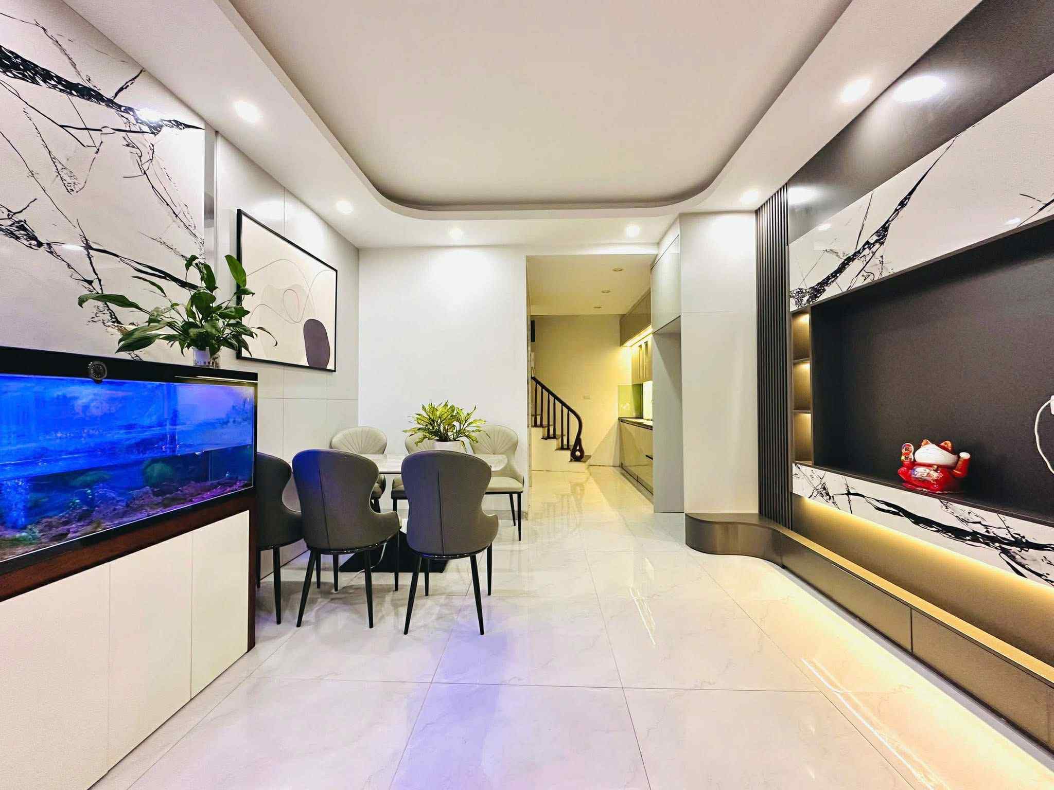 Bán nhà chính chủ ngõ Văn Chương nhà siêu đẹp 6 tầng thang máy full nội thất giá 9,8 tỷ