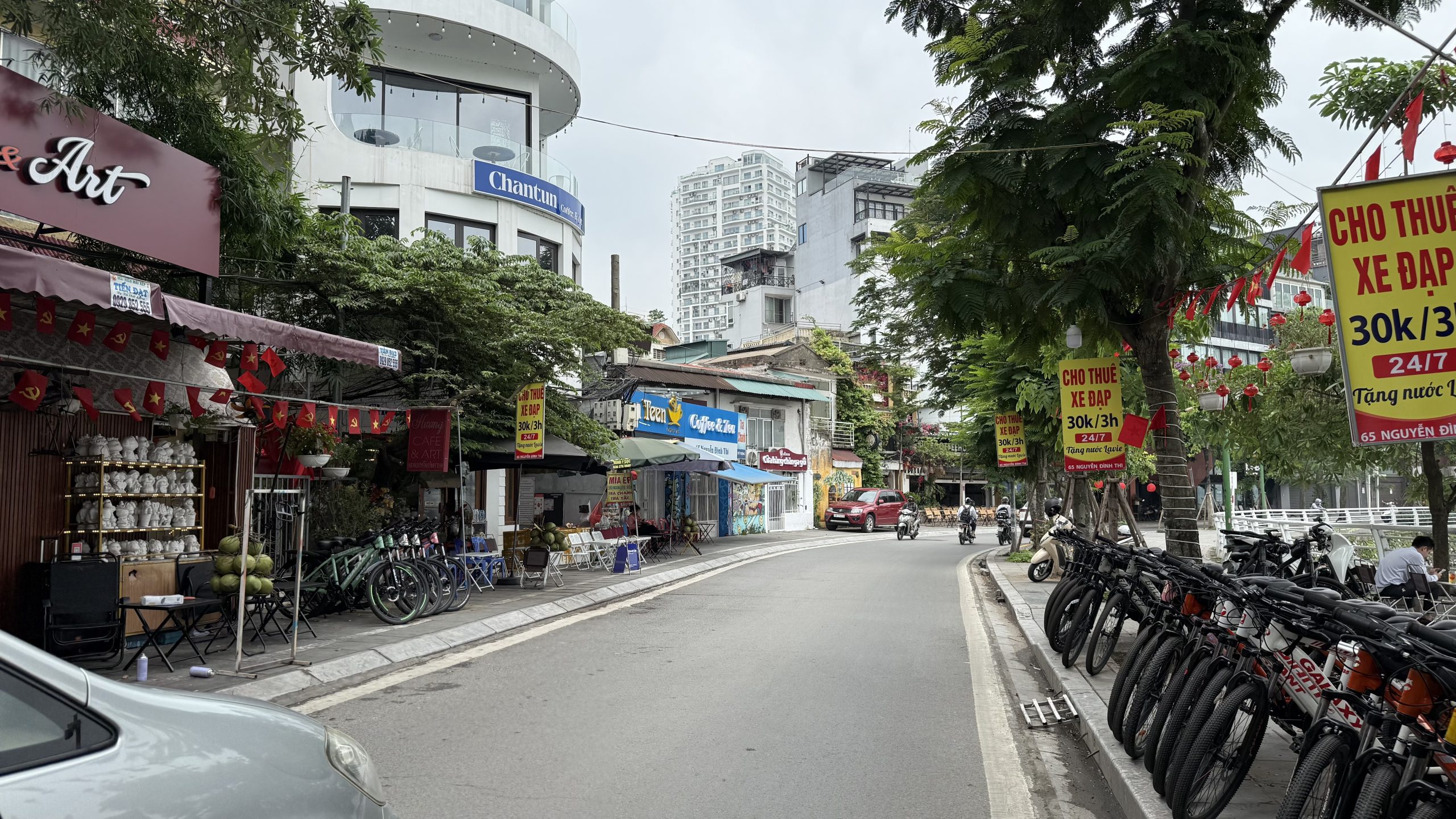 BÁN CĂN HỘ APARMENT 9 TẦNG HỒ TÂY MẶT TIỀN RỘNG RÃI ĐI BỘ 3P RA HỒ TÂY.
