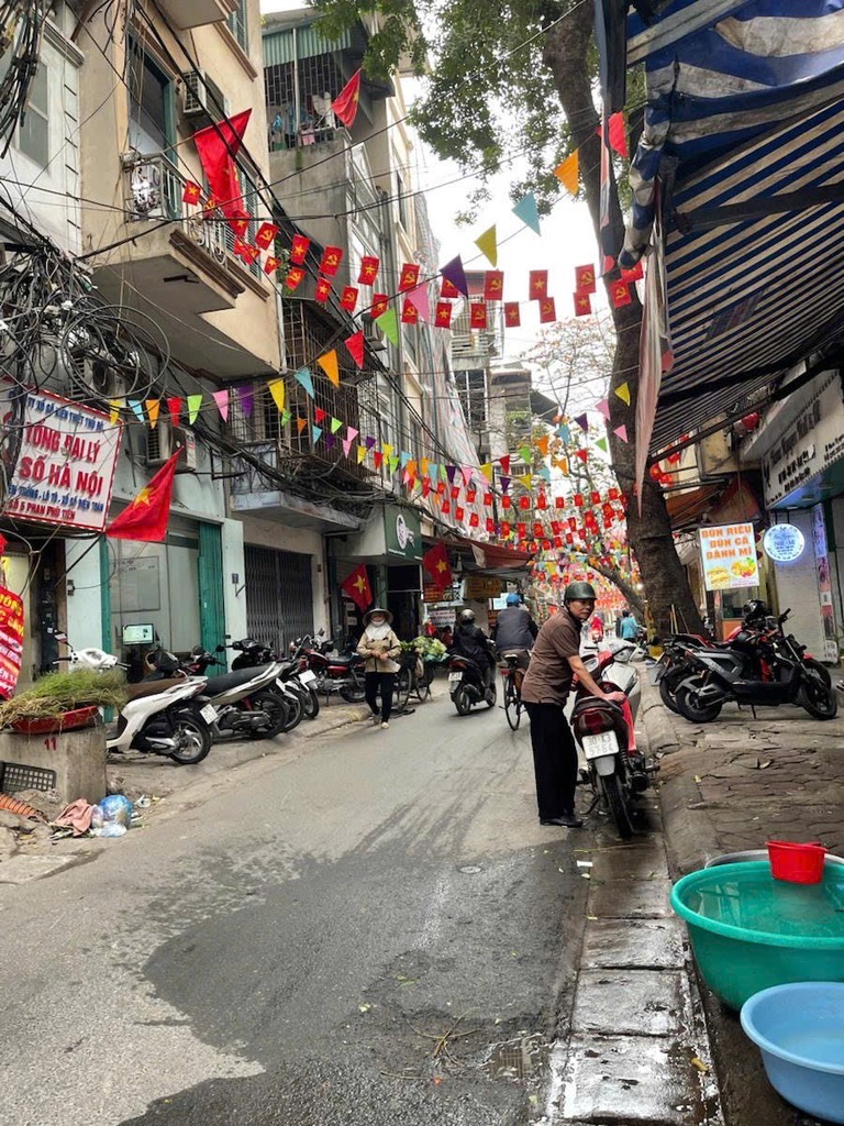 Các nhà đầu tư bất động sản nhanh chân nào ✅ MẶT PHỐ KINH DOANH ĐẲNG CẤP - LÕI ĐỐNG ĐA- 3 BƯỚC CHÂN RA VĂN MIẾU QUỐC TỬ GIÁM, CÁT LINH, TÔN ĐỨC THẮNG