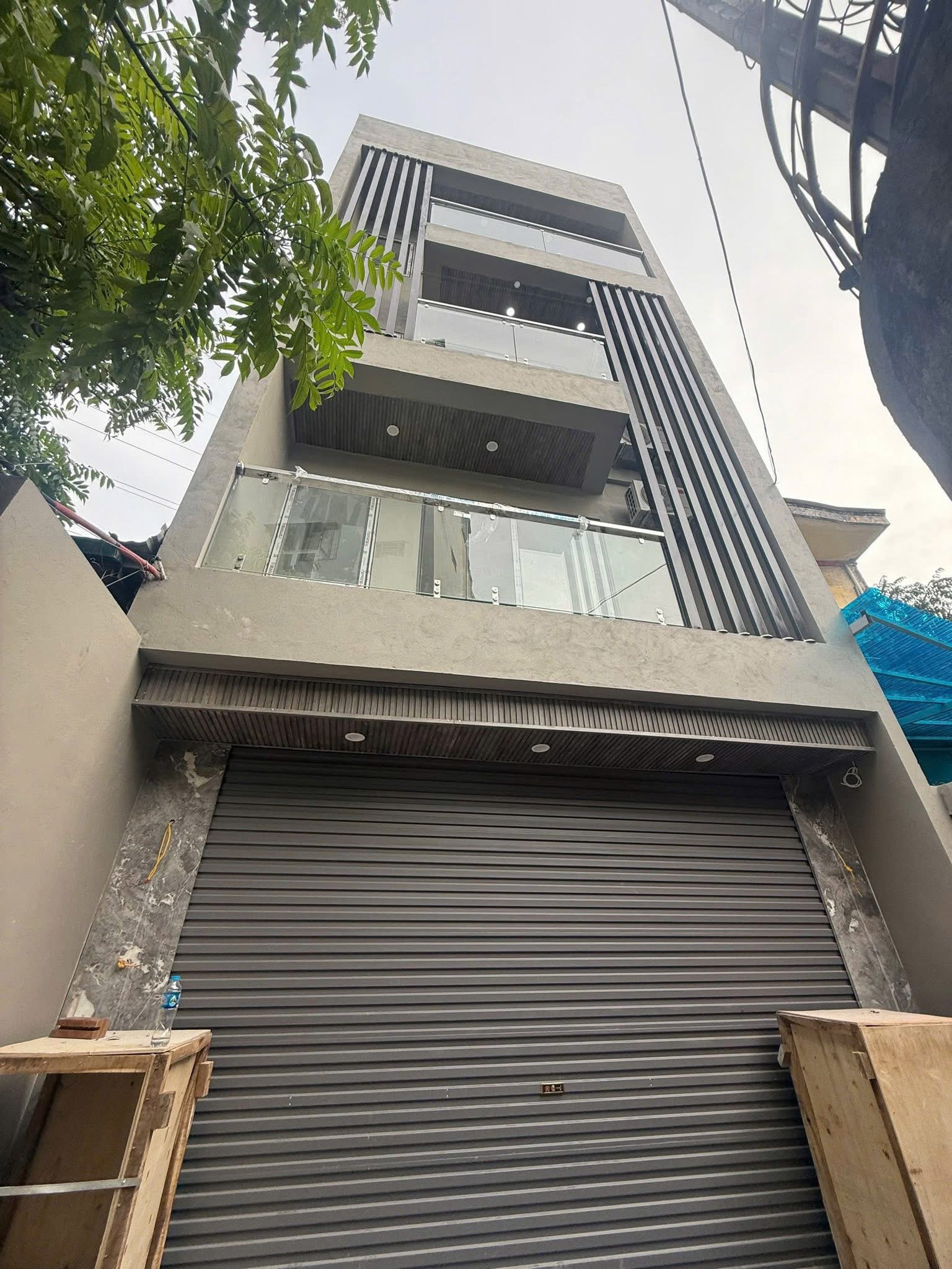 82m2