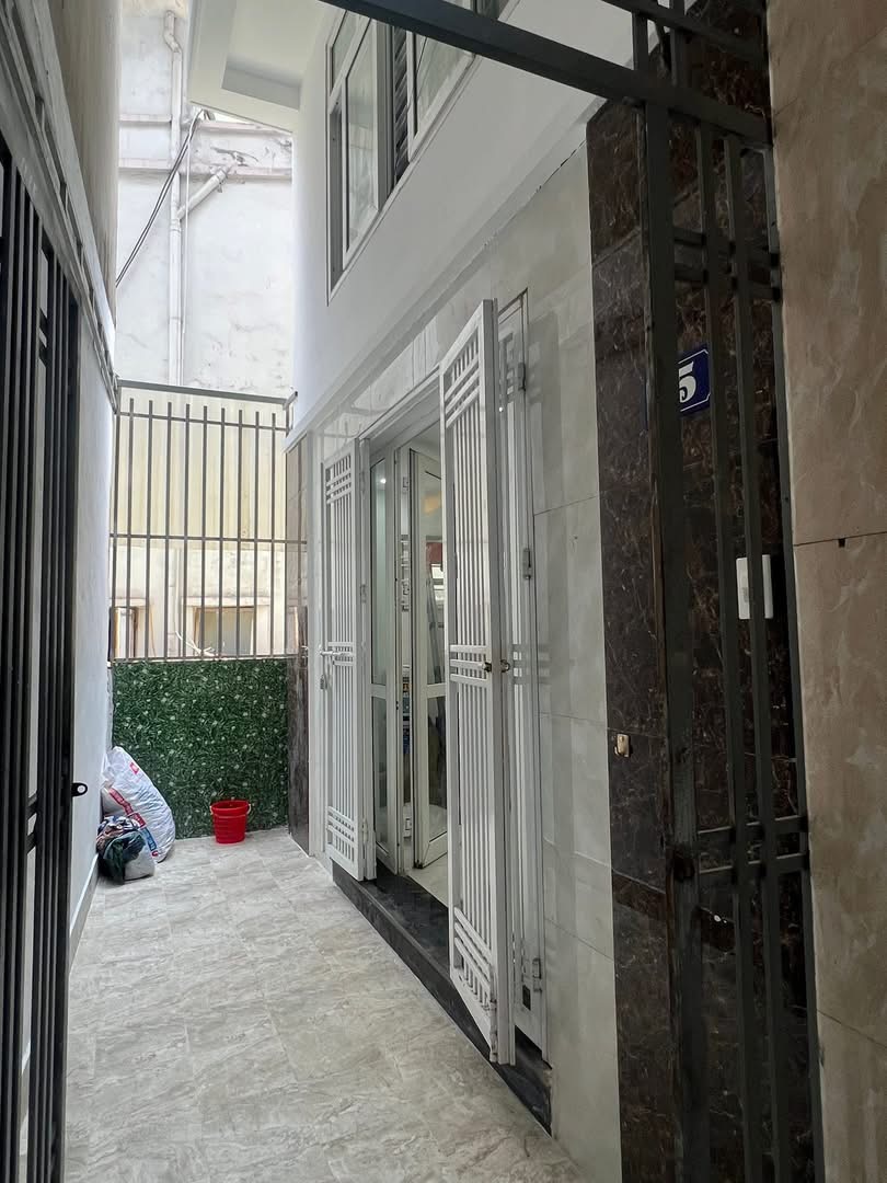 LÔ GÓC MỸ ĐÌNH – 2 MẶT THOÁNG – SÂN ĐỂ XE – Ở NGAY