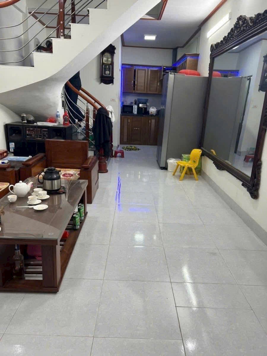 NHÀ ĐẸP DÂN XÂY PHỐ ĐỊNH CÔNG THƯỢNG: 45M/ 2 TẦNG/ 3 NGỦ/ GIÁ 2,38 TỶ. O TÔ ĐỖ CỬA- KINH DOANH