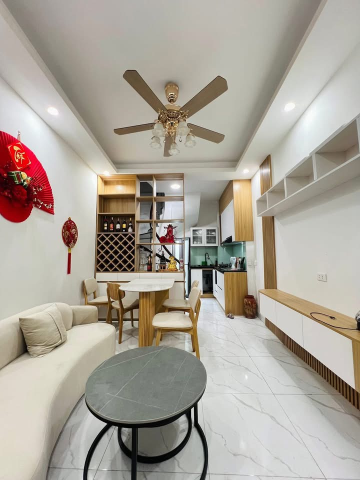 NHÀ TRUNG TÂM ĐỐNG ĐA – NHÀ MỚI XÂY – FULL NỘI THẤT – GẦN Ô TÔ