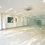90m2