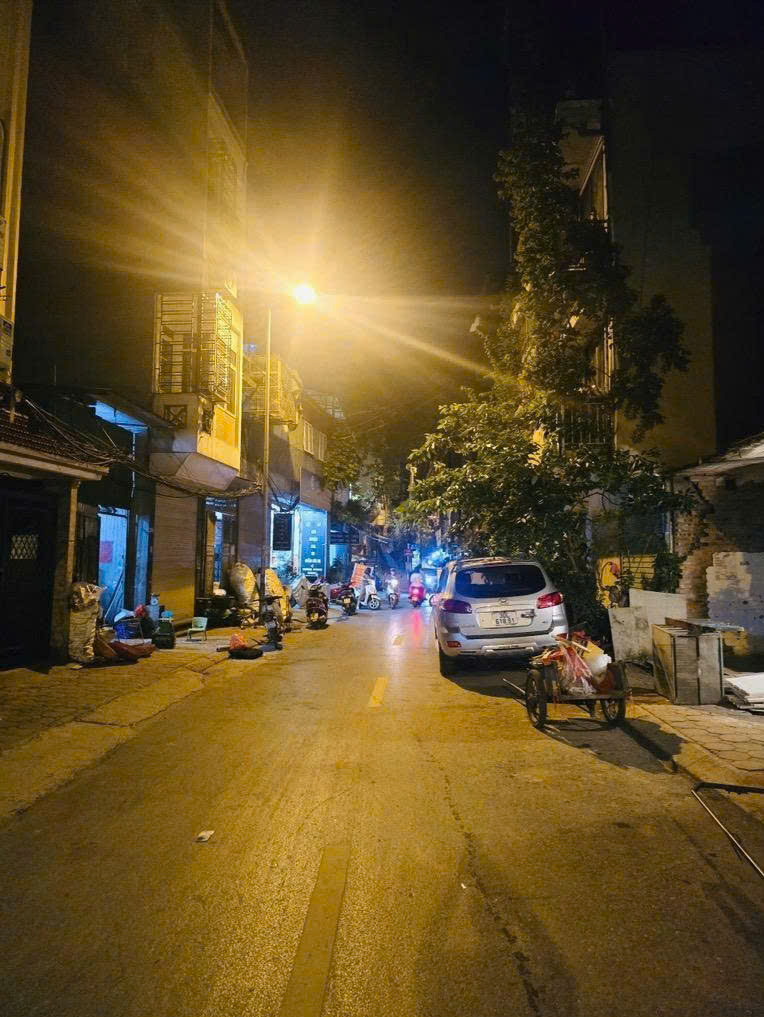 Bán nhà 2 mặt phố Thụy Khê, Đồng Cổ 40m2, 3 tầng 2 mặt tiền 5m kinh doanh đỉnh 17.4 tỷ