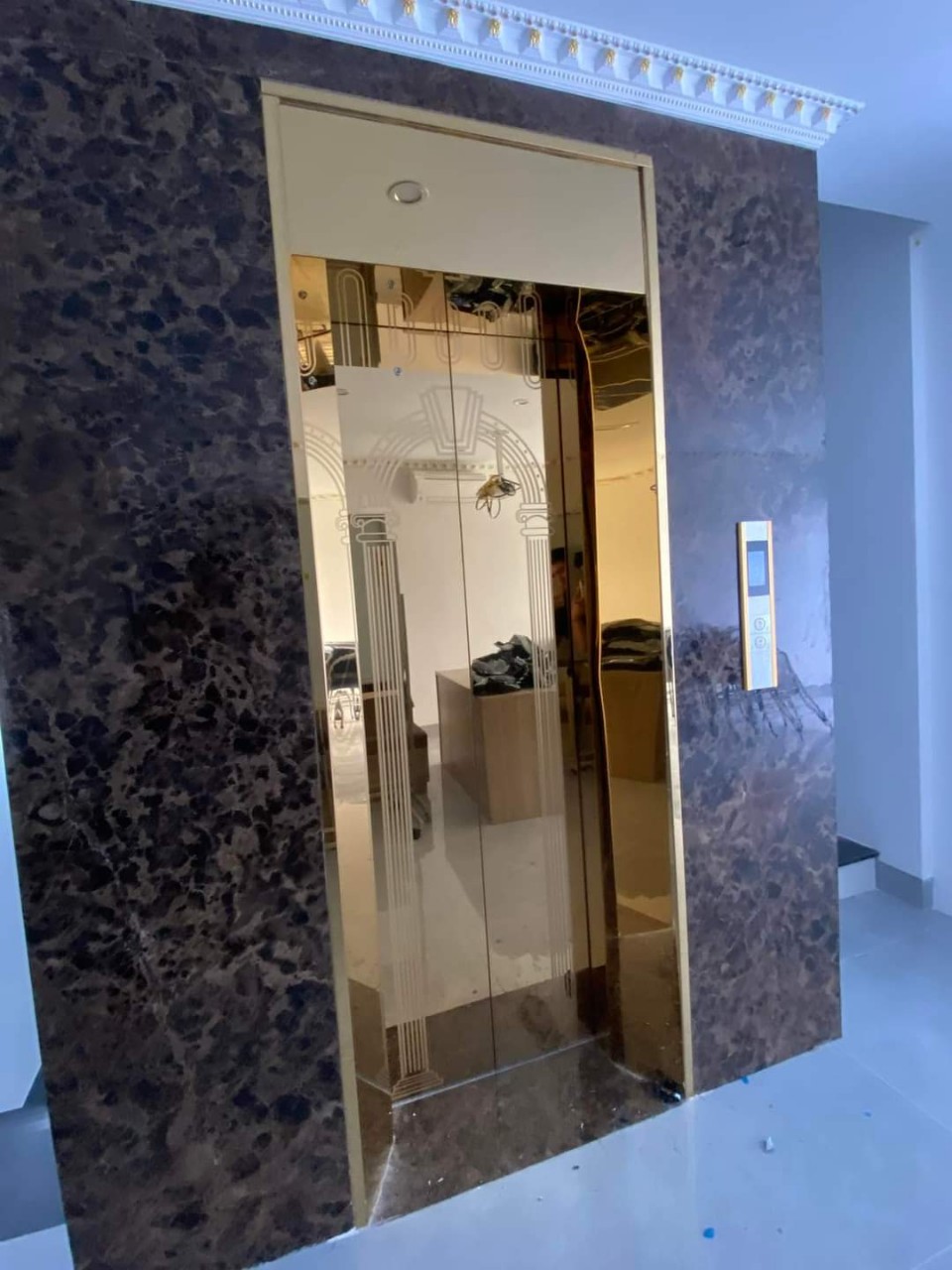 Nhà tôi cho thuê nhà mới, hai cửa đi, Bách Khoa, 98m2x 5T vỉa hè 31 Tr