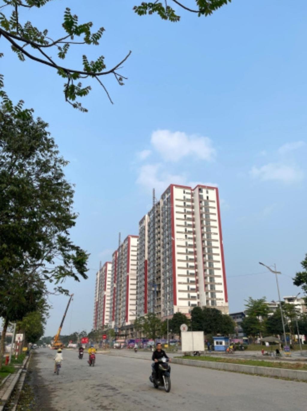 BÁN ĐẤT NGỌC THỤY 15 tỷ VỈA HÈ KINH DOANH Ô TÔ ĐỖ CỬA,LONG BIÊN