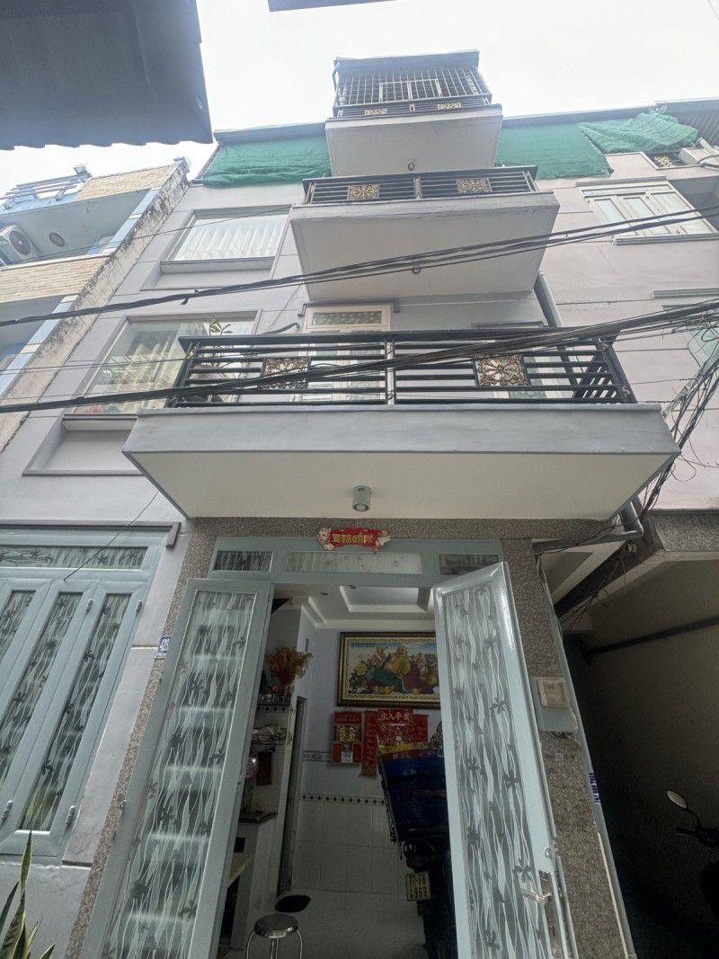 QUẬN 8 - NHÀ 3 TẦNG ĐẸP - CHỦ TẶNG FULL NỘI THẤT - HẺM 3 GÁC SẠCH ĐẸP HIẾM THẤY - CHỦ TẶNG FULL NỘI THẤT CHỈ CẦN DỌN