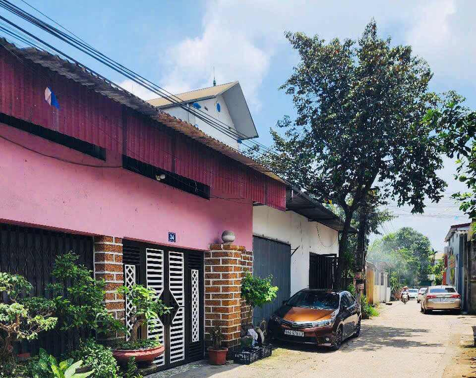 90m2