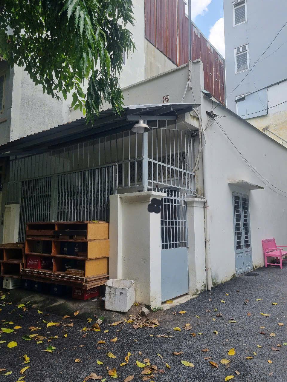 --Bán nhà góc 2MT hẻm 730 Lạc Long Quân, phường 9 Tân Bình (4,5*13)