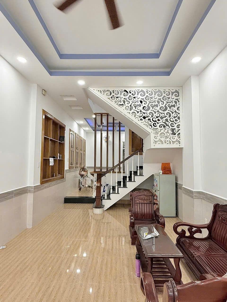 --Bán nhà 4 tầng HXT Bạch Đằng, phường 2, Tân Bình; (4*17) hơn 11 tỷ