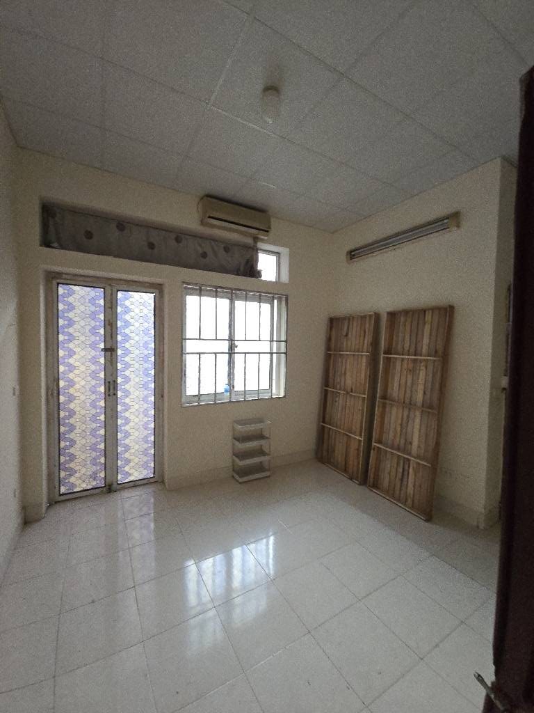 Bán nhà Đội Cấn, Ba Đình, ngõ 3 gác 63m2, 4 tầng, Mt 5.1m, chỉ 13 tỷ