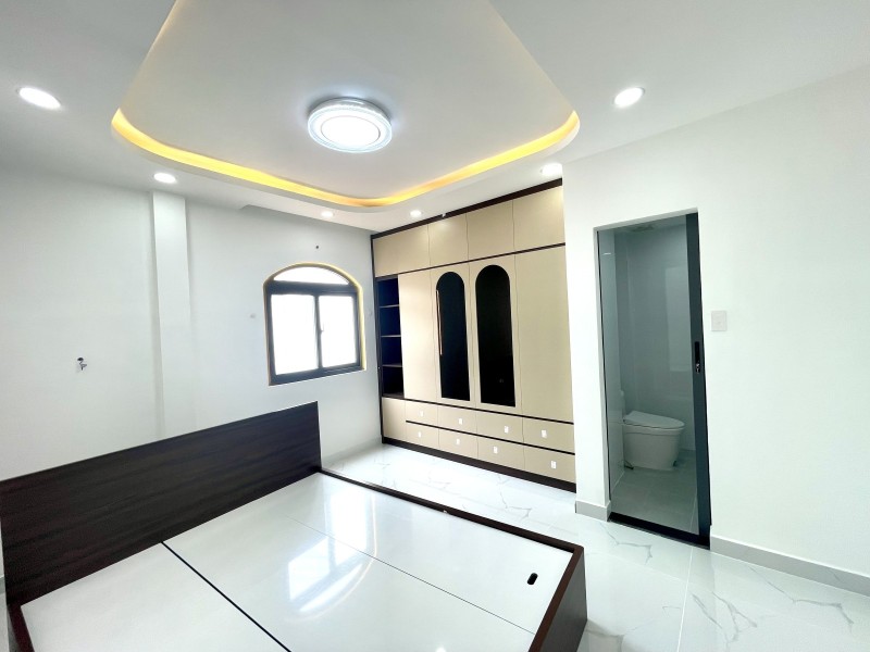Bán nhà Bùi Văn Ba, Tân Thuận Đông, Quận 7, 60m2 (4.3x14), 3 PN chính chủ lâu năm 6.2 tỷ