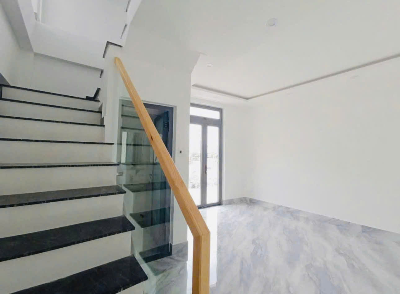 CMT8 - GẦN BẮC HẢI - CÔNG VIÊN – HXH QUAY ĐẦU – 60M². GIÁ KHÔNG TƯỞNG: 9 TỶ