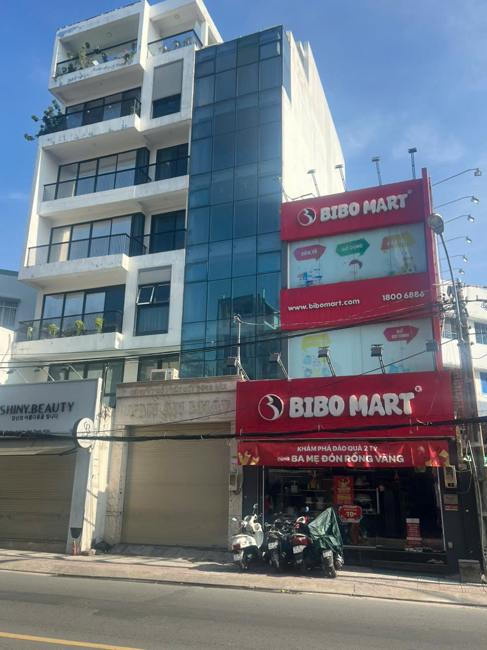 BÁN TOÀ NHÀ MẶT TIỀN – LÊ QUANG ĐỊNH, BÌNH THẠNH – 8 TẦNG, THANG MÁY
