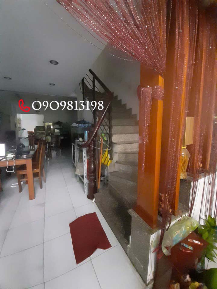 66m2