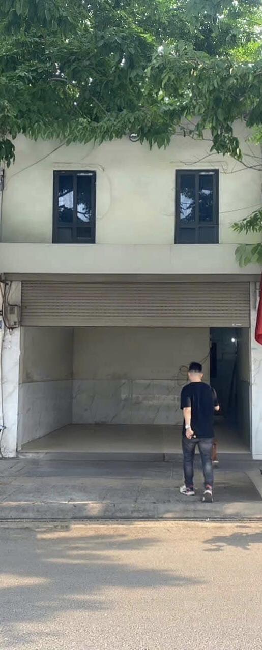 Cho thuê nhà Mặt Phố Đại La, 2 tầng x 55m2, MT5m, 3PN, 22 Triệu Cà Phê, Salon, Spa