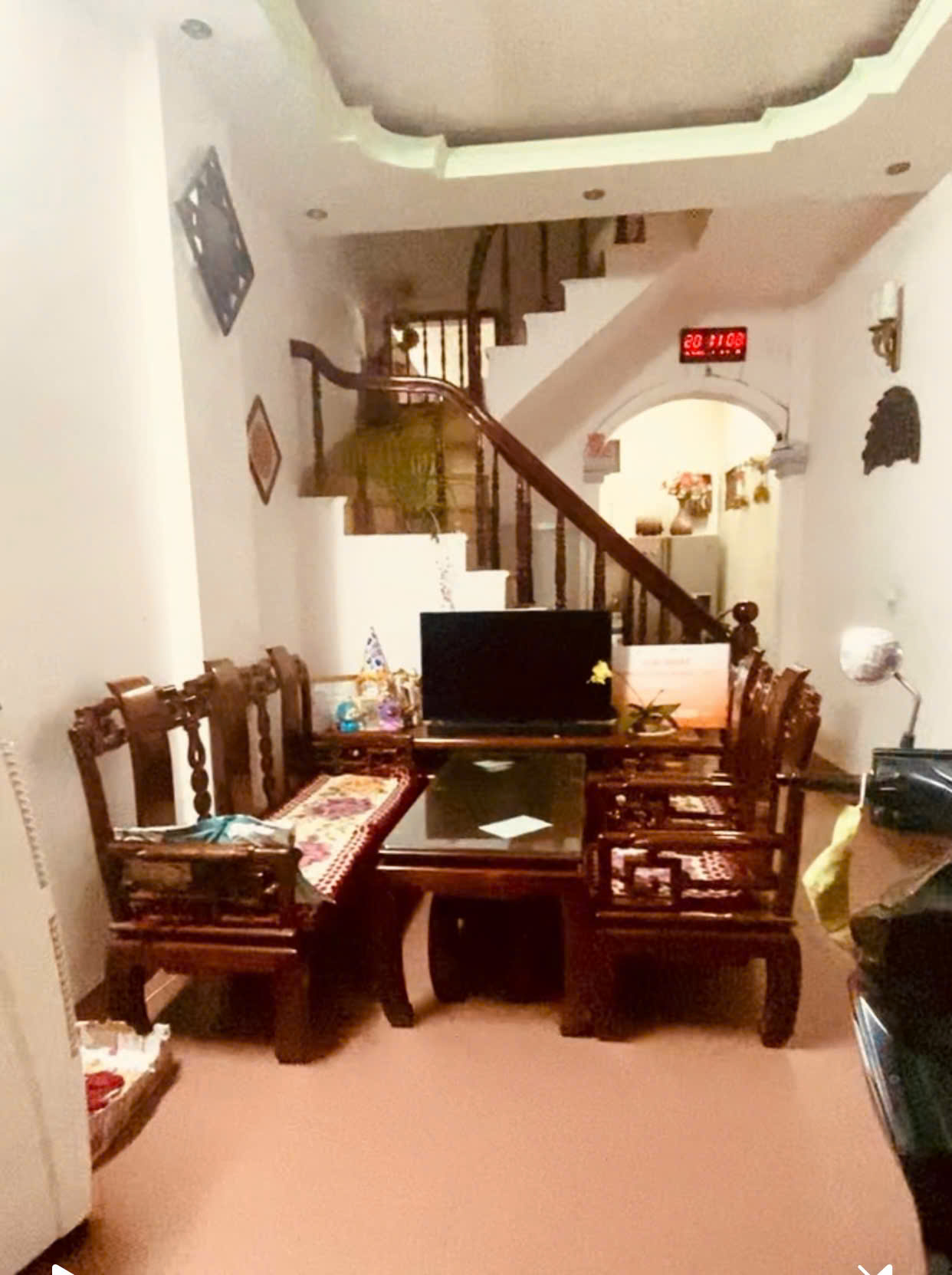 Cho thuê nhà ngõ 3 Phố Lĩnh Nam, 44m2 x 3.5 tầng, 4 ngủ, 3 WC, 11 Triệu