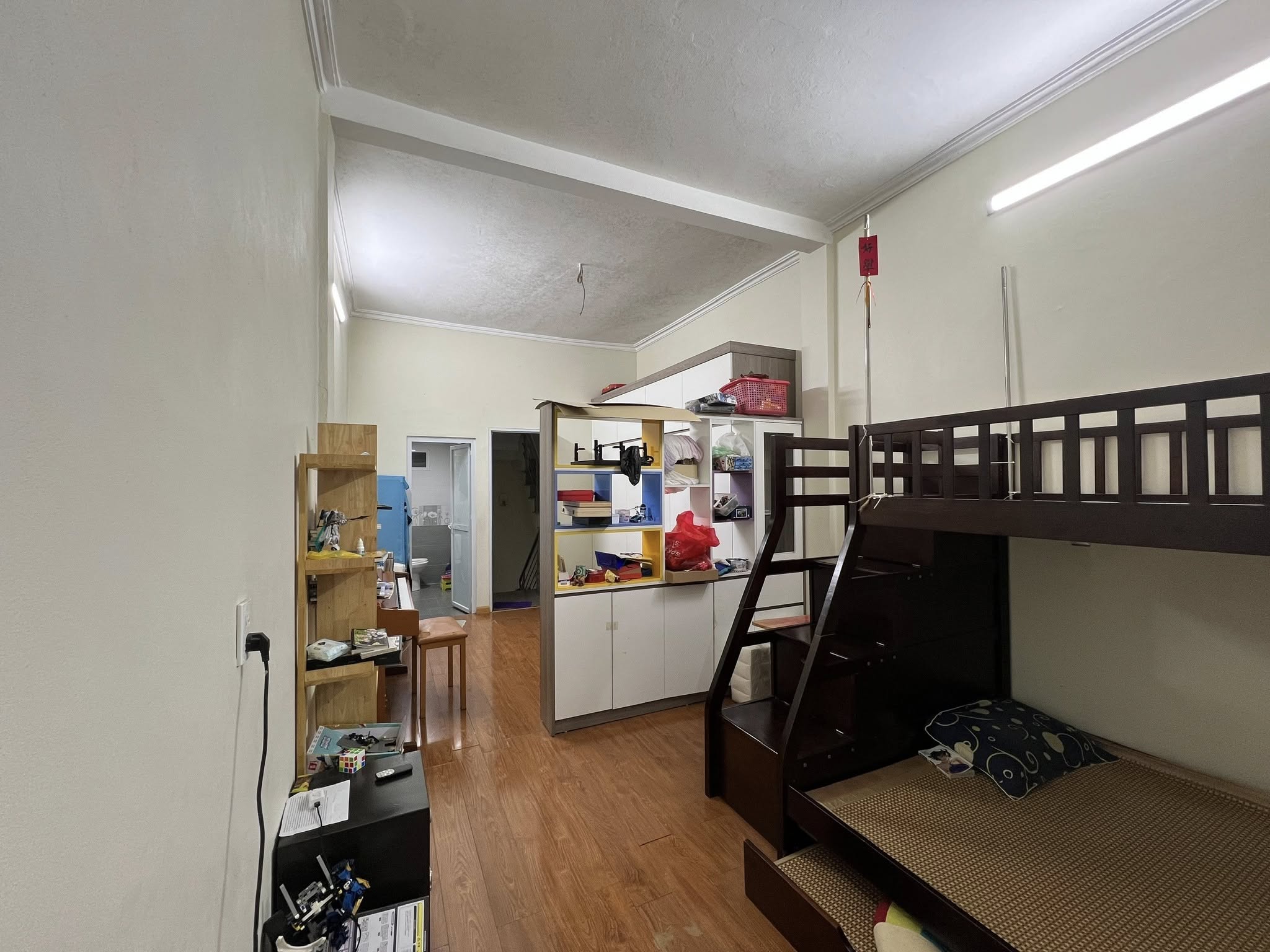 Cho thuê nhà Phố Trường Chinh, 3 tầng x 45m2, 2 ngủ, 3 vệ sinh, Full đồ vào ở ngay