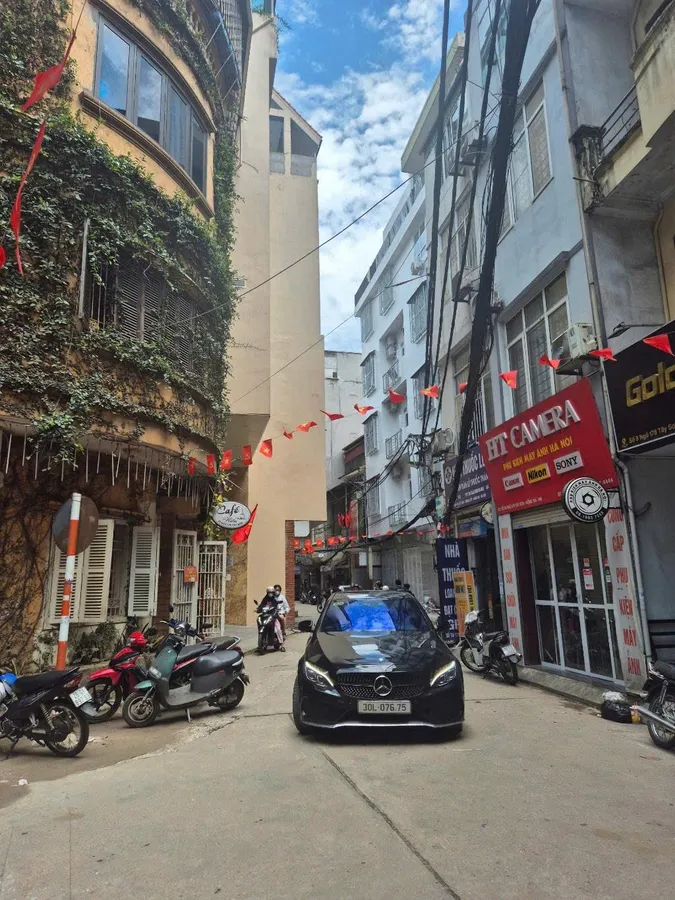 bán nhà LĨNH NAM 50m2 giá 9.5 tỷ HOÀNG MAI