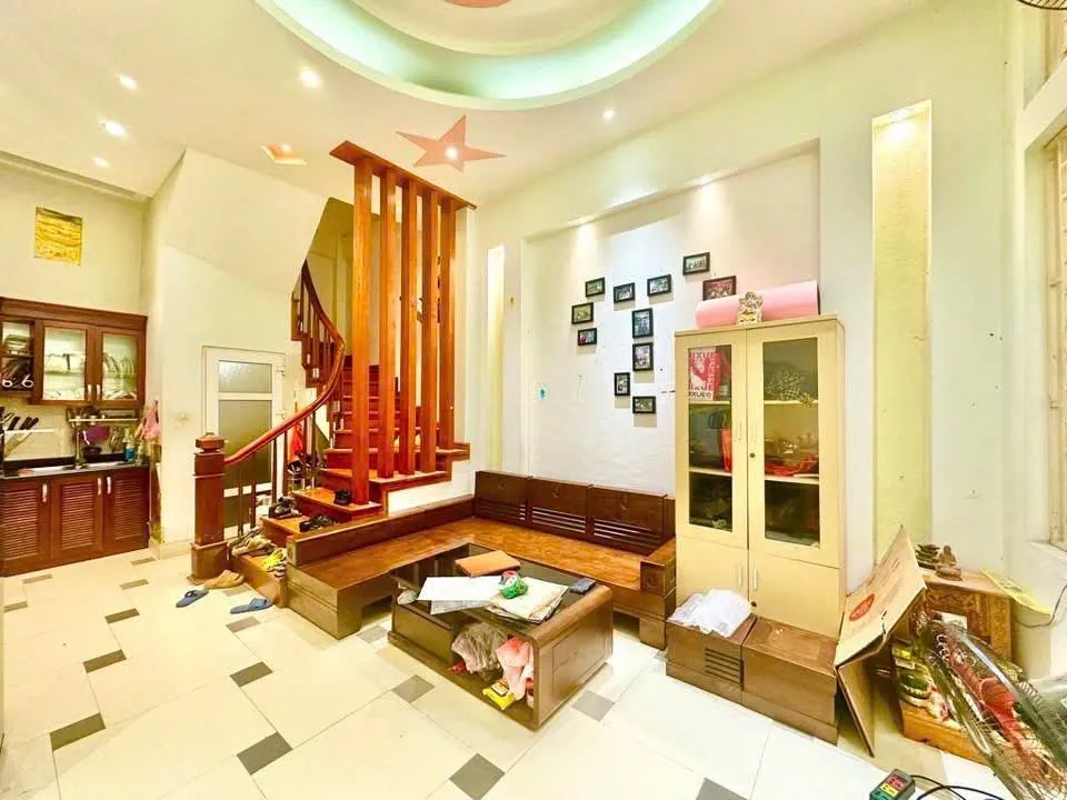 NHÀ ĐẸP NGUYỄN KHANG 5 TẦNG FULL NỘI THẤT 20M RA OTO