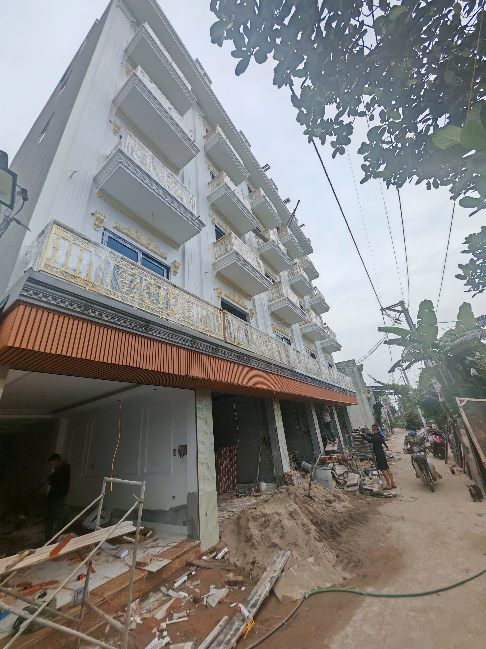 Bán nhà Đại Thành – xã Hưng Đạo hàng xóm quận Hà Đông, DT 52m, 6 tầng THANG MÁY, ô tô, 5.5 tỷ