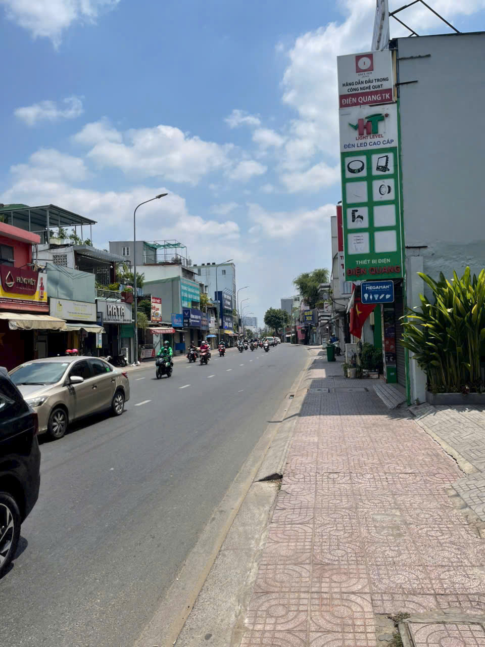 Chốt nhanh nhà mặt tiền nguyễn kiệm ,p4 , phú nhuận