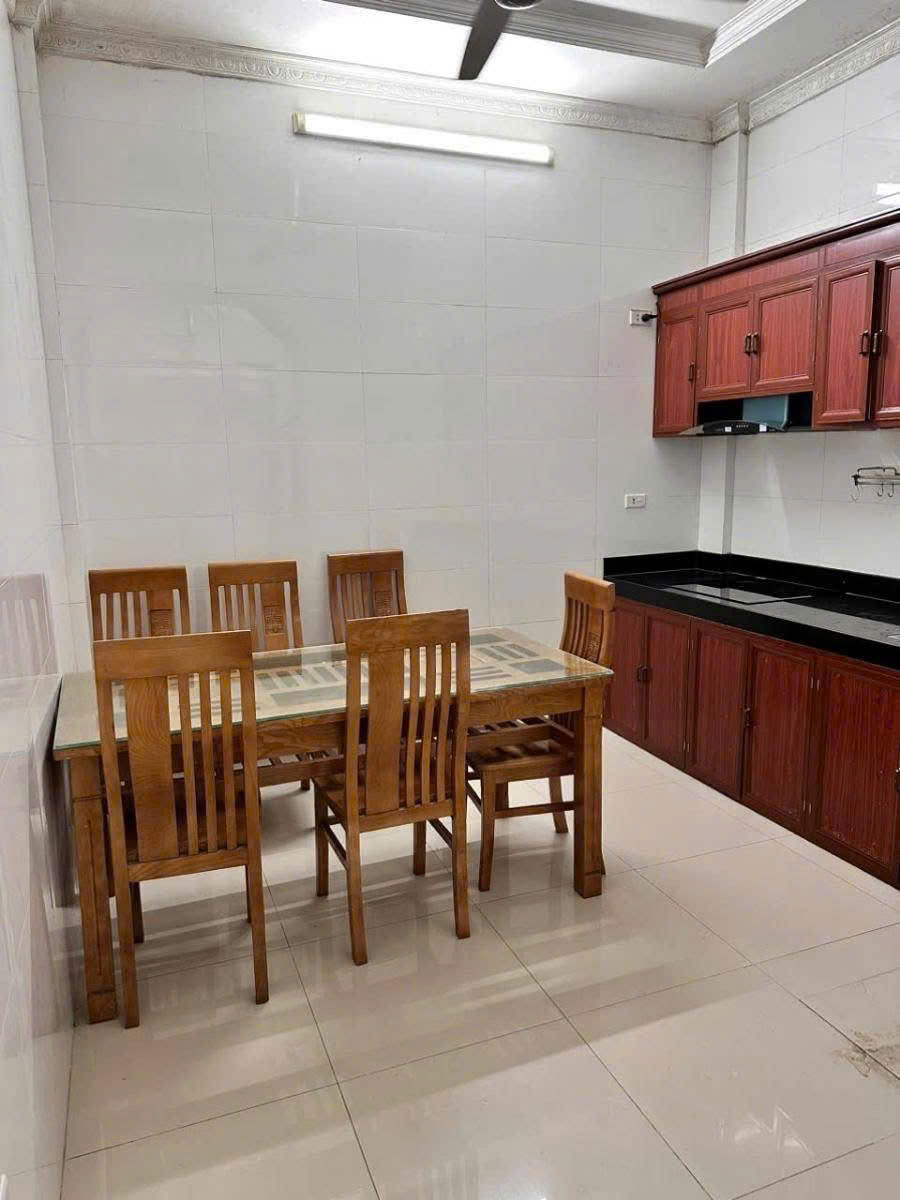 PL PHẠM TUẤN TÀI ÔTÔ - NGÕ THÔNG KINH DOANH Dt 35m2 5 tầng mt 3.4m Giá 16 tỷ
