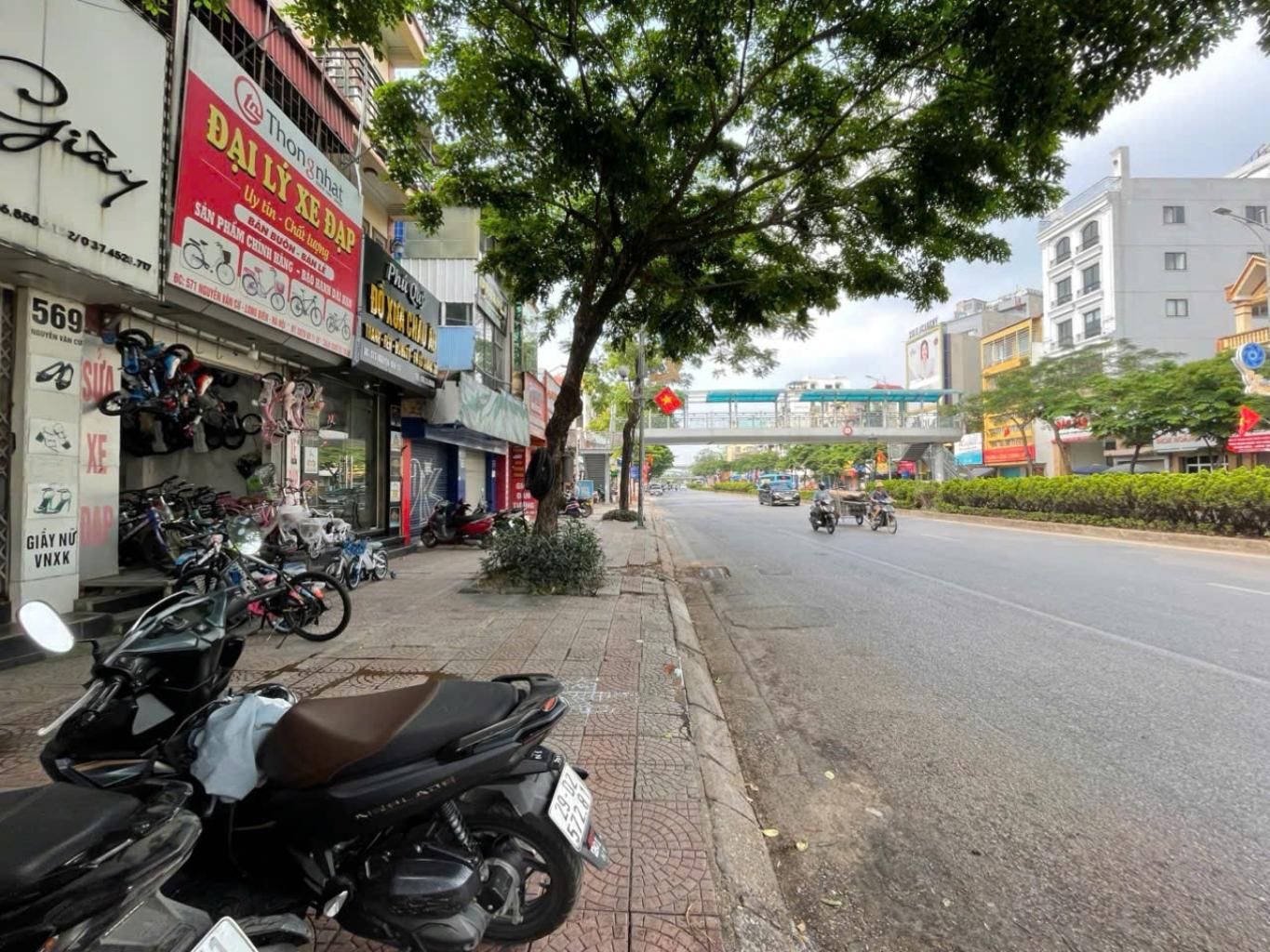 MẶT PHỐ NGUYỄN VĂN CỪ 25 tỷ 65m HAI MẶT TIỀN KINH DOANH ĐỈNH,LONG BIÊN