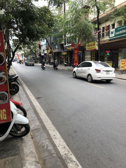 CẦN BÁN NHÀ MẶT PHỐ THỤY KHUÊ-30M 12xTỶ-VỈA HÈ RỘNG-LÔ GÓC-KINH DOANH SẦM UẤT
