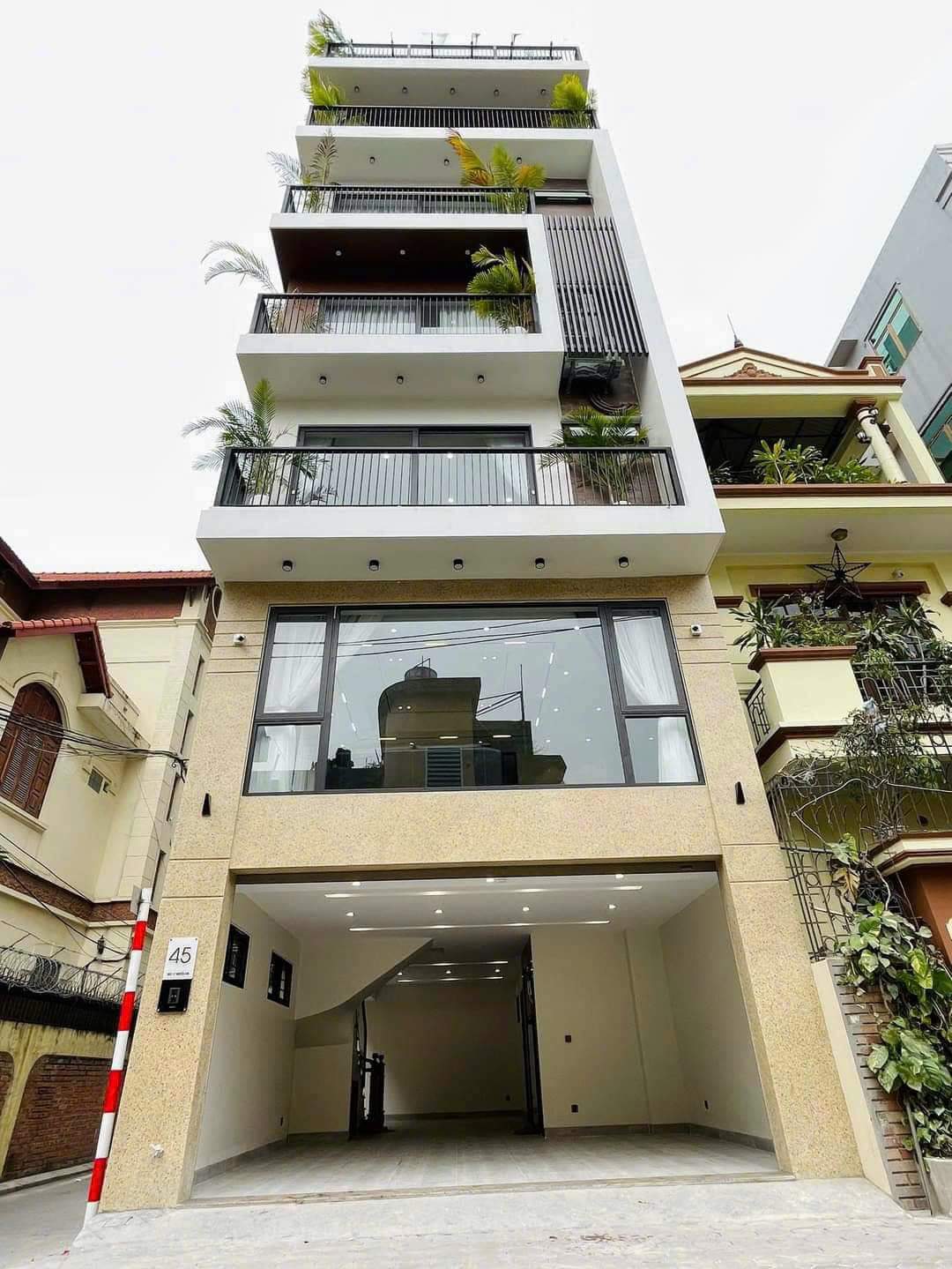 BÁN NHÀ HỌC VIÊN TÀI CHÍNH - BẮC TỪ LIÊM - DT55M2 - 5 TẦNG - GIÁ 7,7 TỶ NGÕ Ô TÔ TRÁNH - KINH DOANH