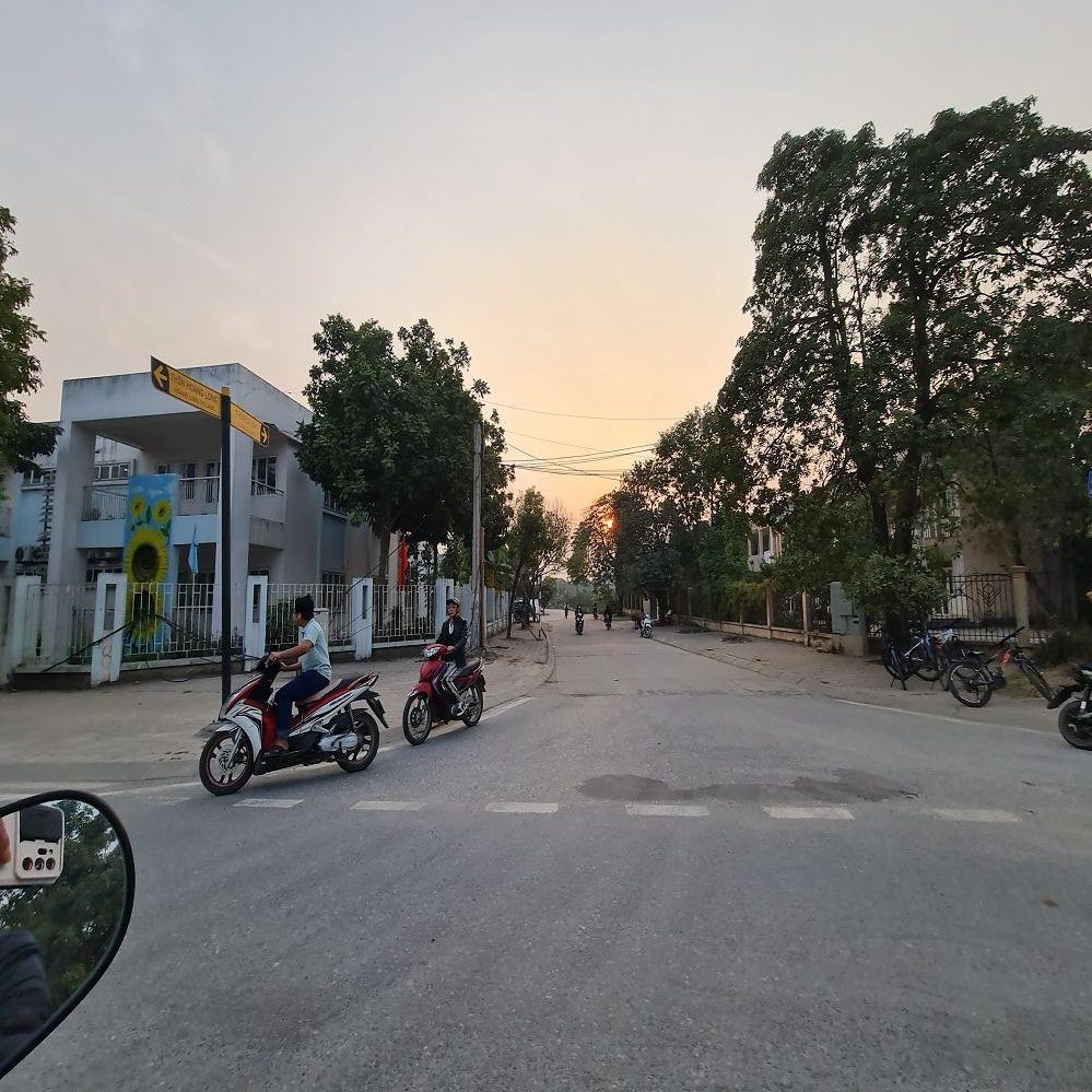 Nhỉnh 5 tỷ có 68m2 ô tô thông tại Kiêu Kỵ, Gia Lâm, Hà Nội.