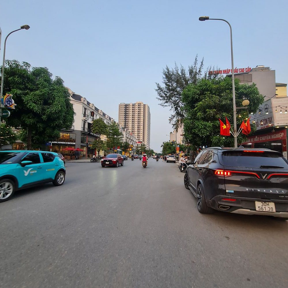 66m2 mặt phố kinh doanh Trâu Quỳ, Gia Lâm, Hà Nội Phố rộng 10m sầm uất. LH: 0989894845