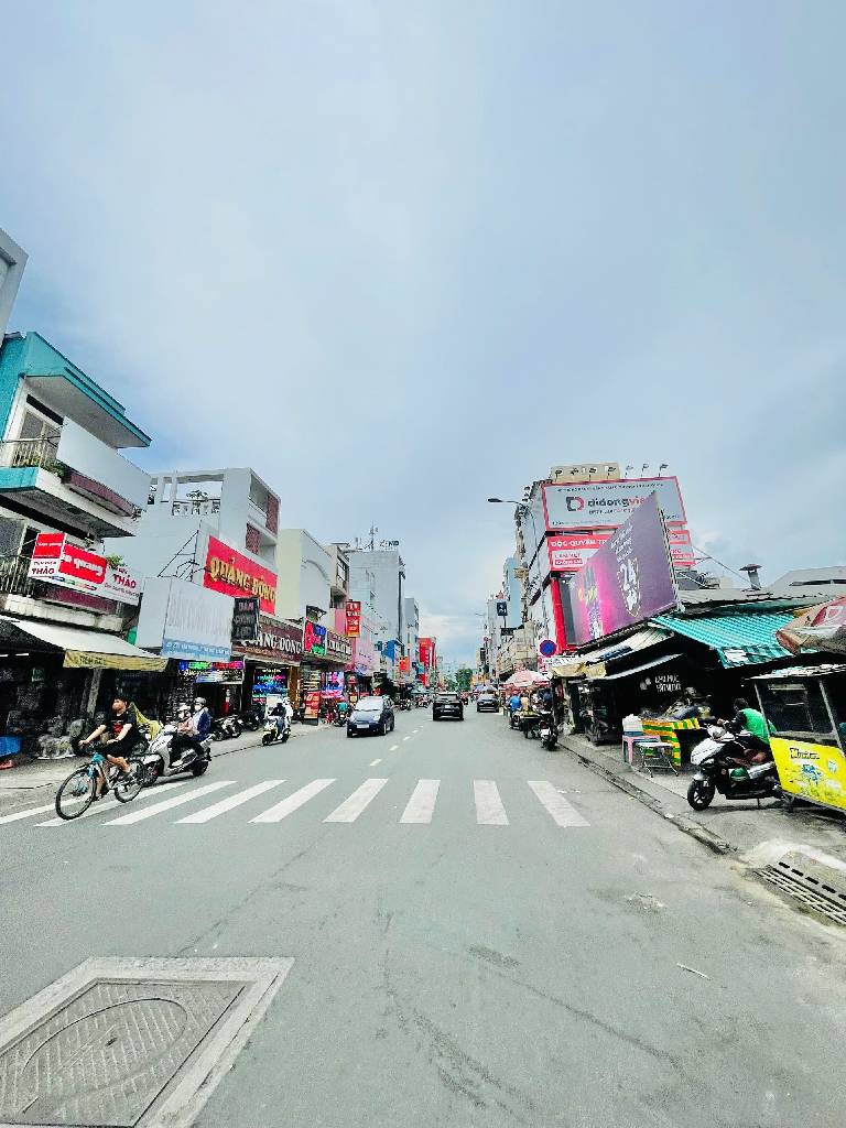 BÁN NHÀ THU NHẬP CAO – 51 PHÒNG ĐANG KHAI THÁC – HẺM XE TẢI TÂN PHÚ – DÒNG TIỀN 170 TRIỆU/THÁNG