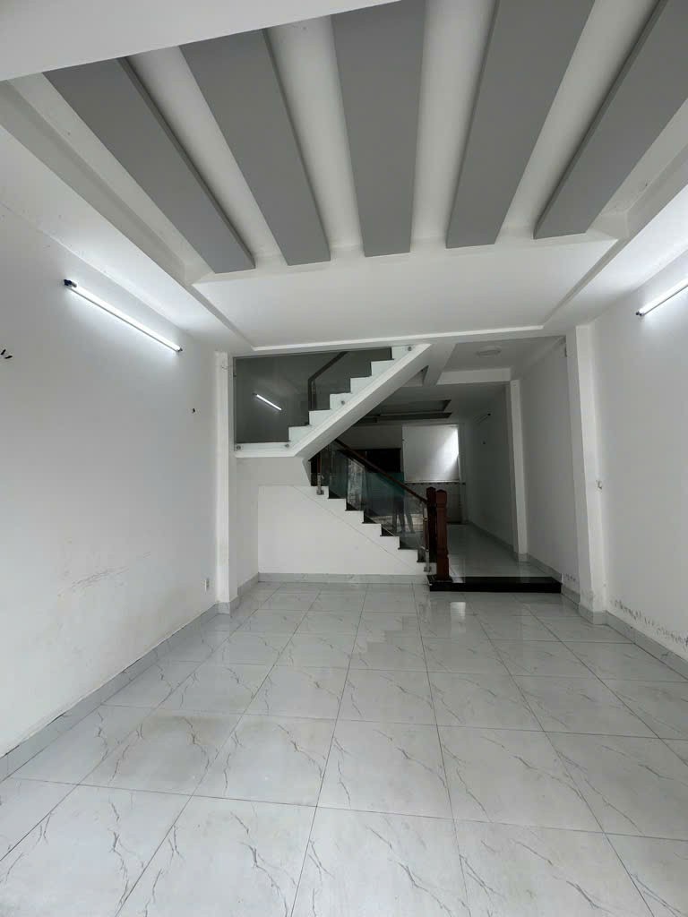 Vị trí vàng – Nhà đẹp sẵn ở – Sổ hồng riêng – Không mua là tiếc chỉ 4,5 tỷ diện tích 66,4m2.