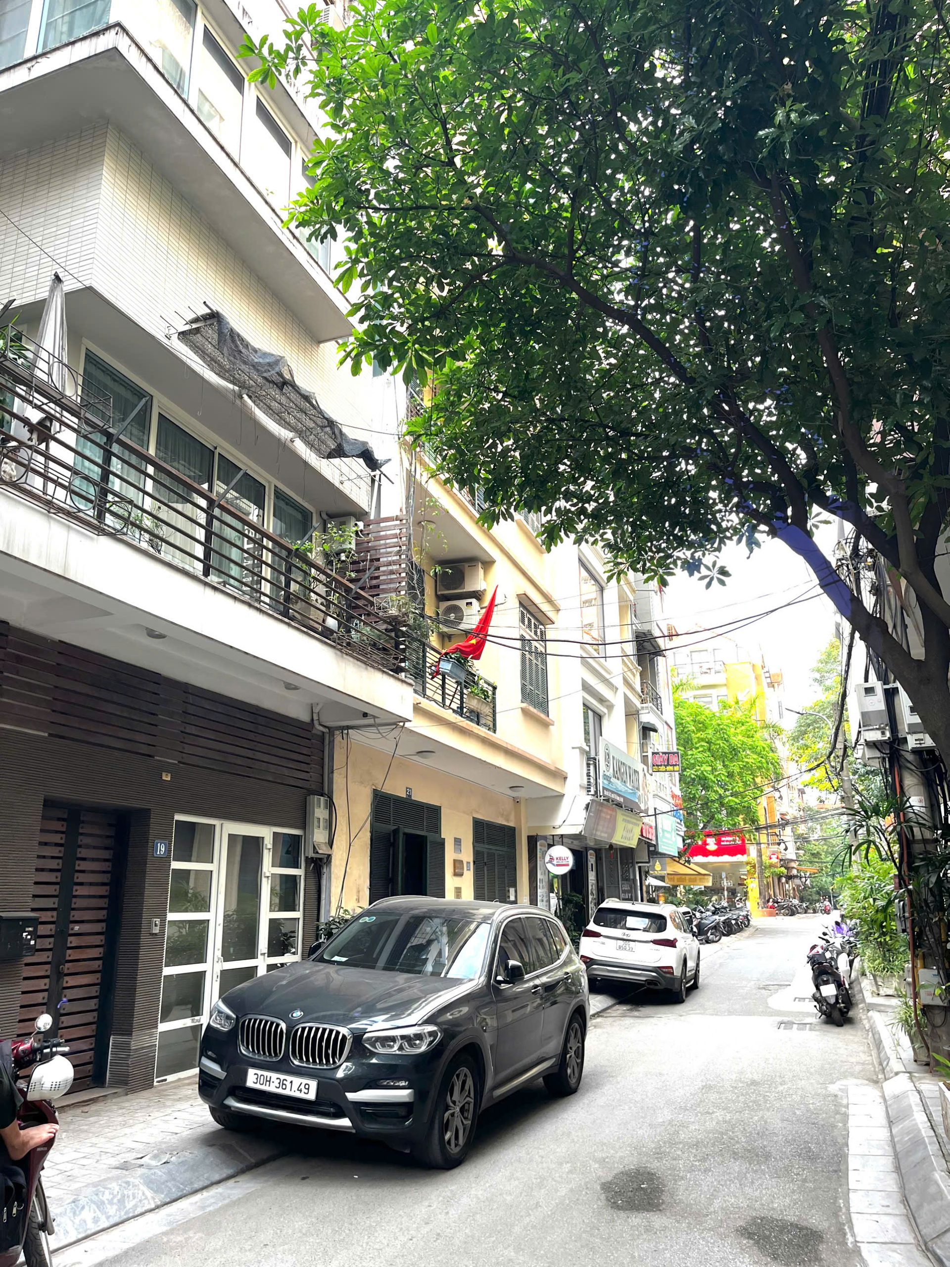 Bán nhà Tây Hồ, ô tô vào nhà, 6 tầng thang máy, 90m chỉ 23 tỷ