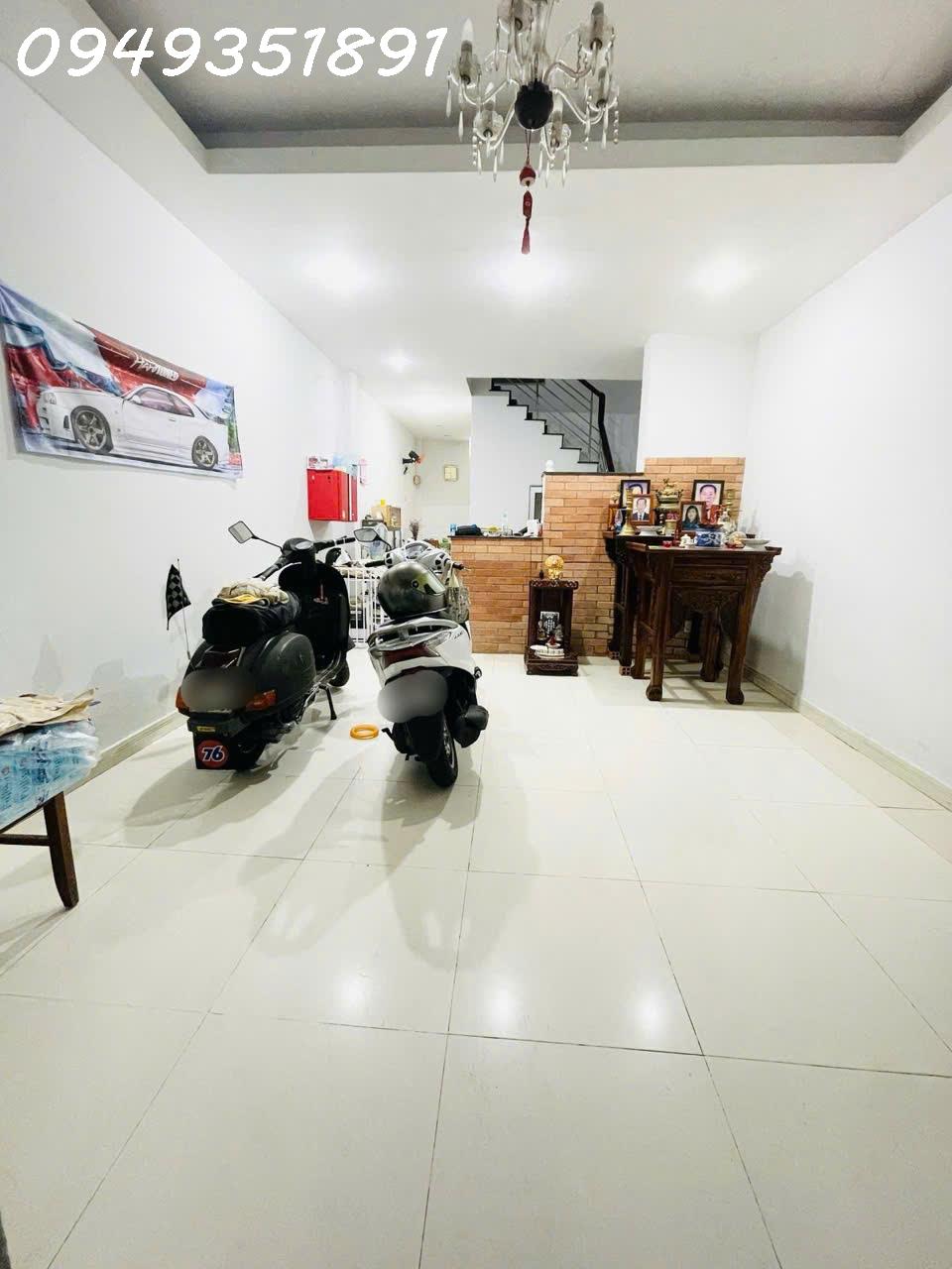 NHÀ HXH 76M2 3TẦNG 4PN NGANG 4M SHR HOÀN CÔNG ĐỦ GIÁ 8,5Tỷ LH 0949351891 MR TOAN