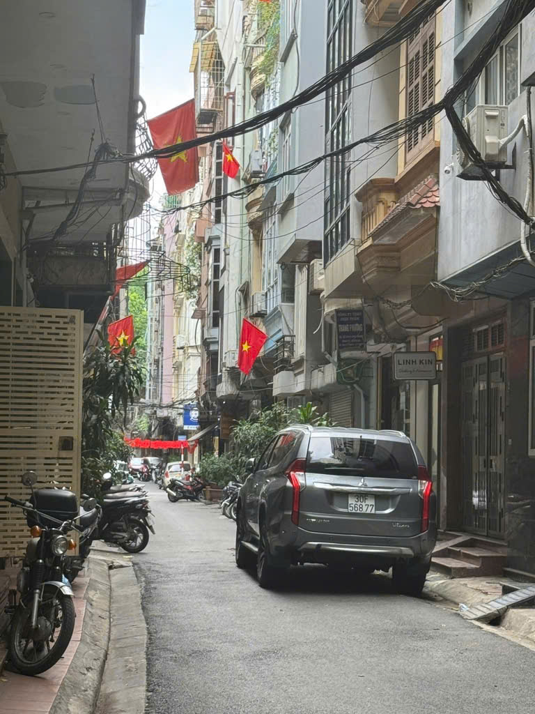 NGUYỄN CHÍ THANH - HUỲNH THÚC KHÁNG - KHU VIP, PHÂN LÔ, HIẾM NHÀ BÁN - 42M2X5T - 18.9 TỶ