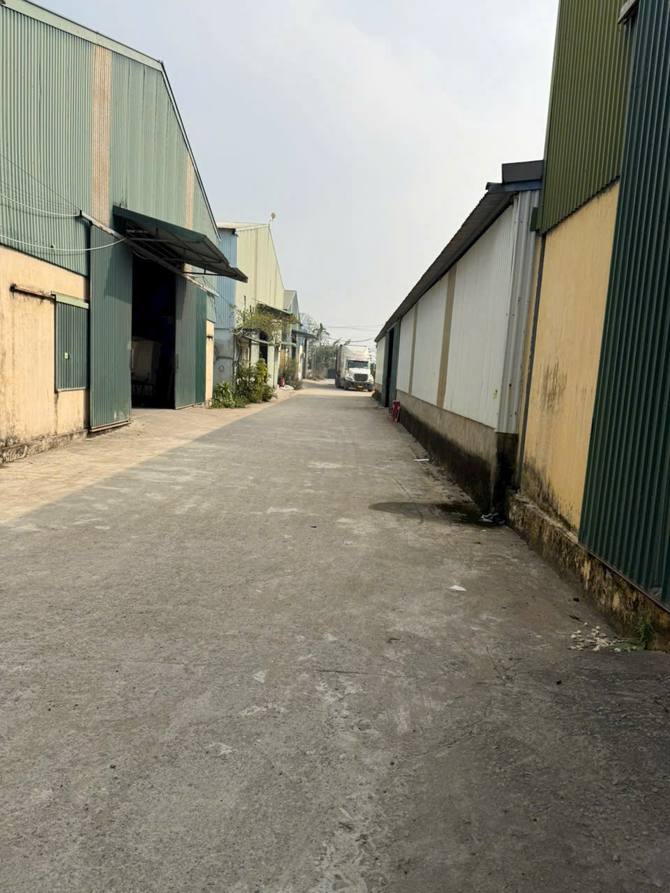 CHO THUÊ KHO XƯỞNG 600M2 - ĐƯỜNG 32 - NHỔN - TRÔI - PHÙNG
