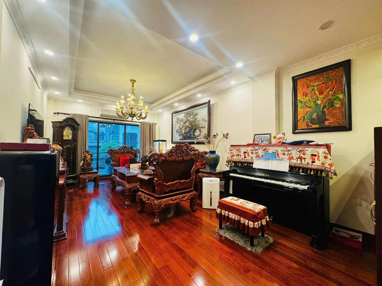 HÍNH CHỦ CẦN BÁN GẤP BIỆT THỰ PHỐ HỒNG TIẾN - LONG BIÊN - CÁCH VÀI NHÀ RA MẶT PHỐ - NGÕ Ô TÔ THÔNG TỨ TUNG - NHÀ SIÊU