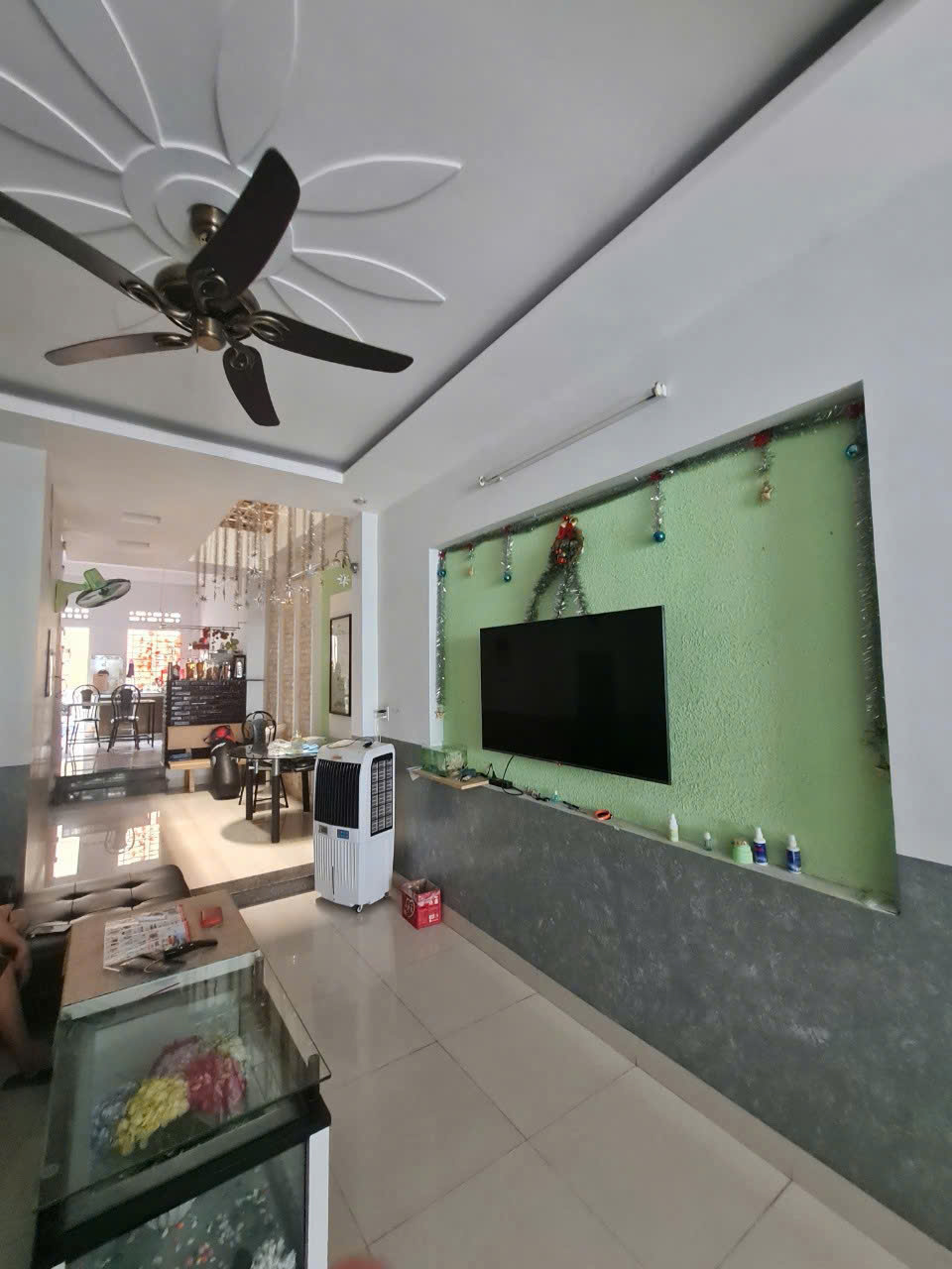 Cần bán căn nhà 3 tầng mới ngay trung tâm bàn cờ Nha Trang, phường Tân Lập. Vị trí Mặt tiền đường Mê Linh gần Nguyễn