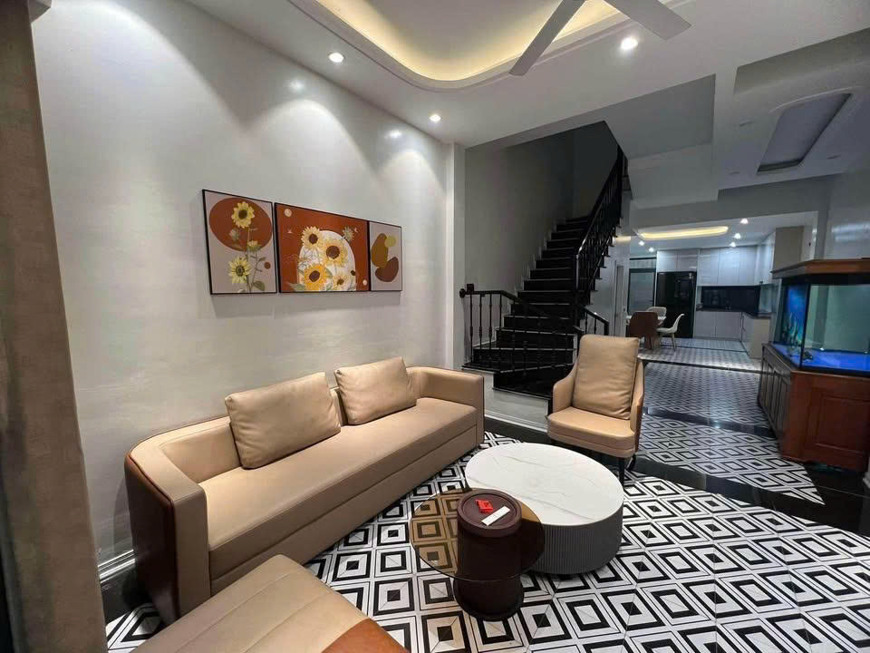 CHÍNH CHỦ BÁN NHÀ 3 TẦNG – FULL NỘI THẤT – CHỈ VIỆC DỌN VÀO Ở - VĨNH YÊN, VĨNH PHÚC
