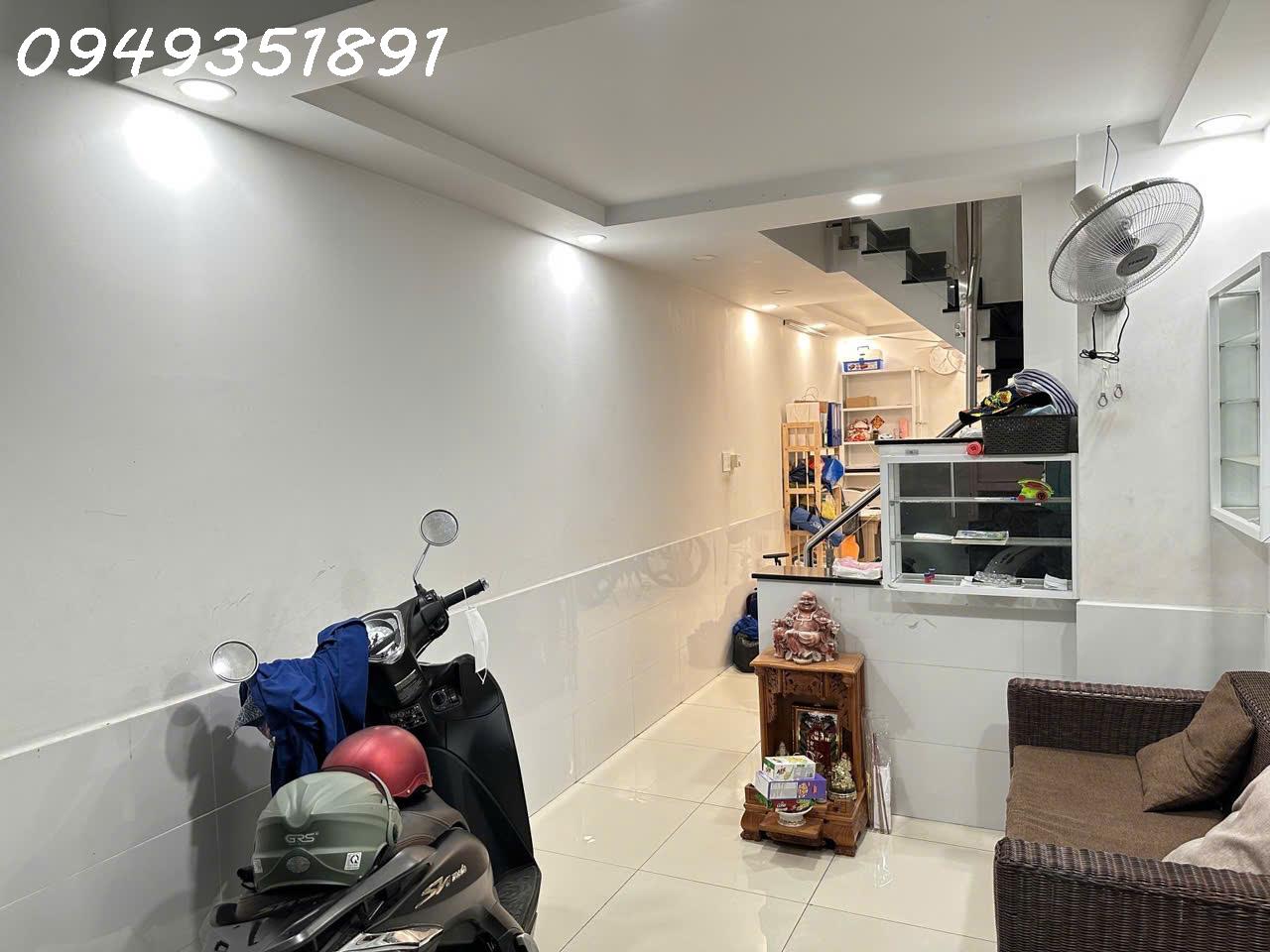 NHÀ HXH 2TẦNG NGANG 9M DÀI 9,5M 2PN SHR HOÀN CÔNG ĐỦ GIÁ 4Tỷ
