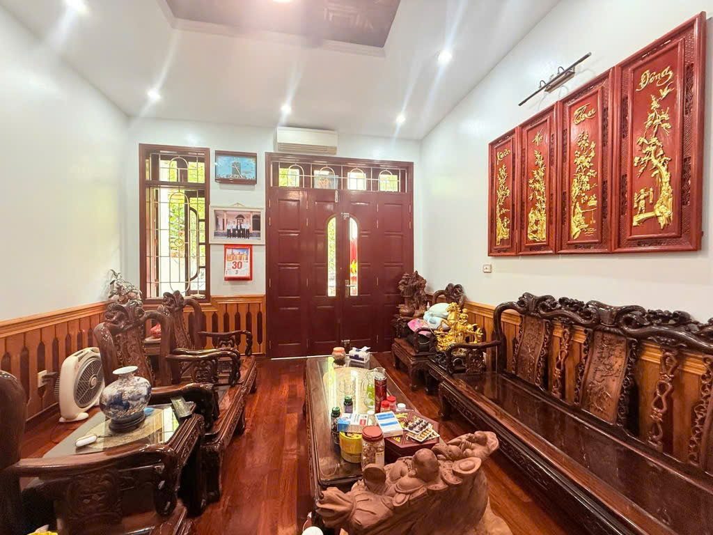 BÁN NHÀ XUÂN LA, PHÂN LÔ, ÔTÔ TRÁNH, VỈA HÈ RỘNG, KINH DOANH, 60M2 GIÁ 18 TỶ 680