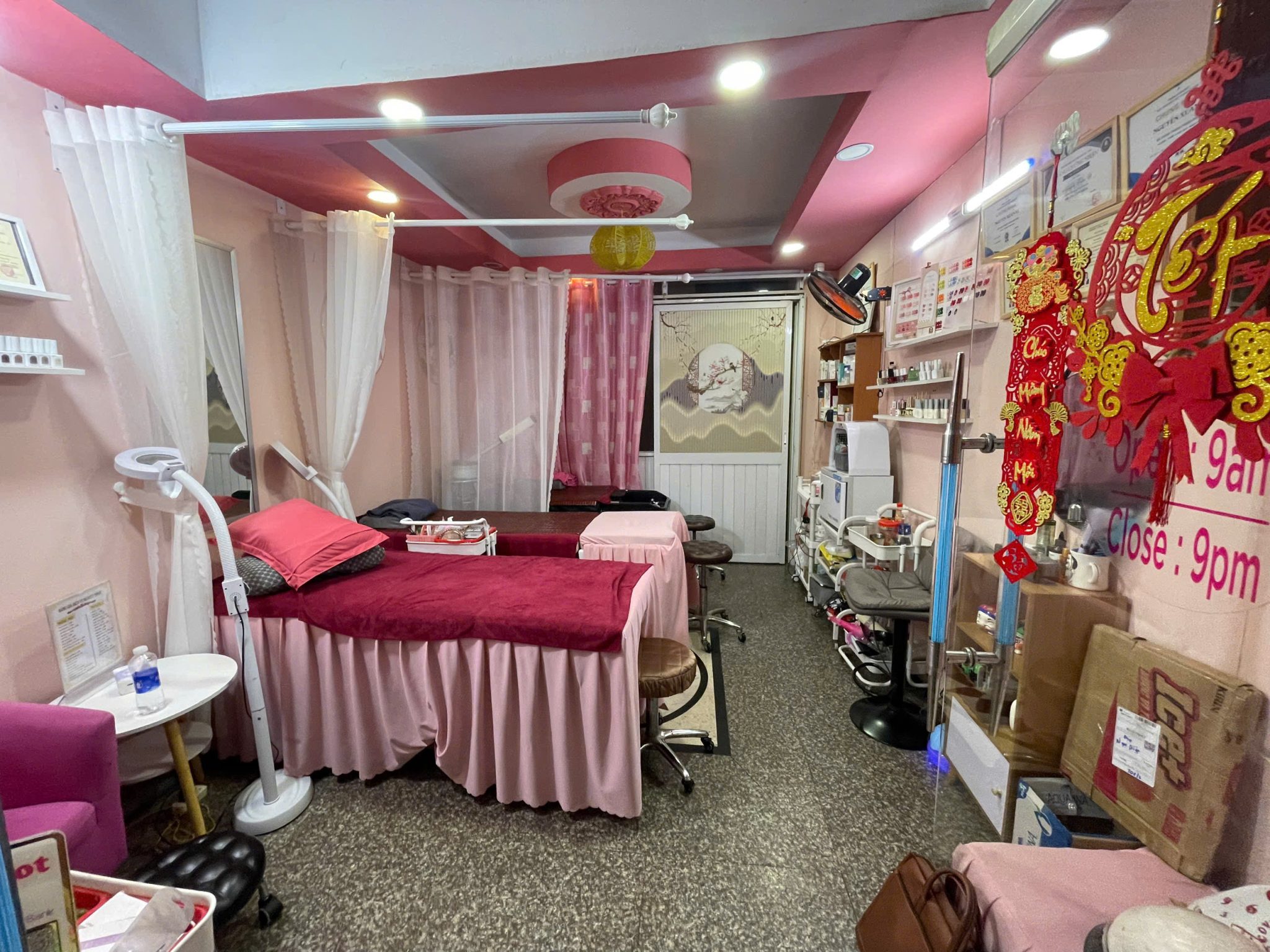 Quận Phú Nhuận ! CHỐT NHANH ! SANG RẺ SPA – GỘI , MB thuê 5 tr/ tháng, Tel : 0907304403 ( Chính Chủ )