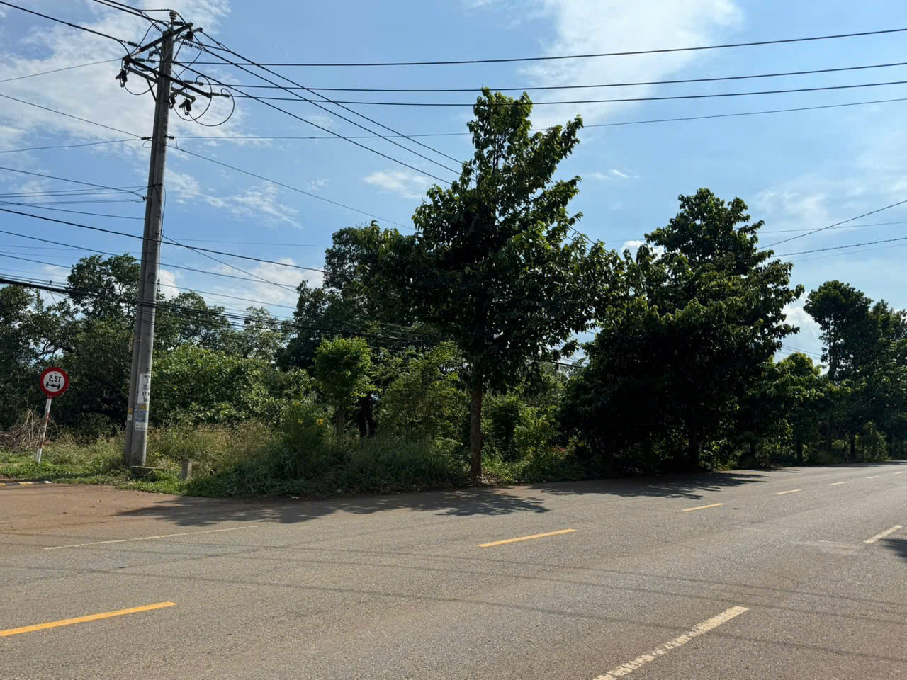 Đất lớn 20.000m2(gần 2ha), 3 mặt tiền đường nhựa lớn, trục chính đường nhựa lớn 30m nằm đường Lê Hồng Phong-Mỹ Xuân-TT