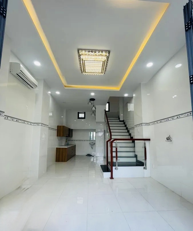 Nhà 3 Lầu Đẹp Lung Linh – Gần Phú Mỹ Hưng – Giá Tốt 3,5 Tỷ!