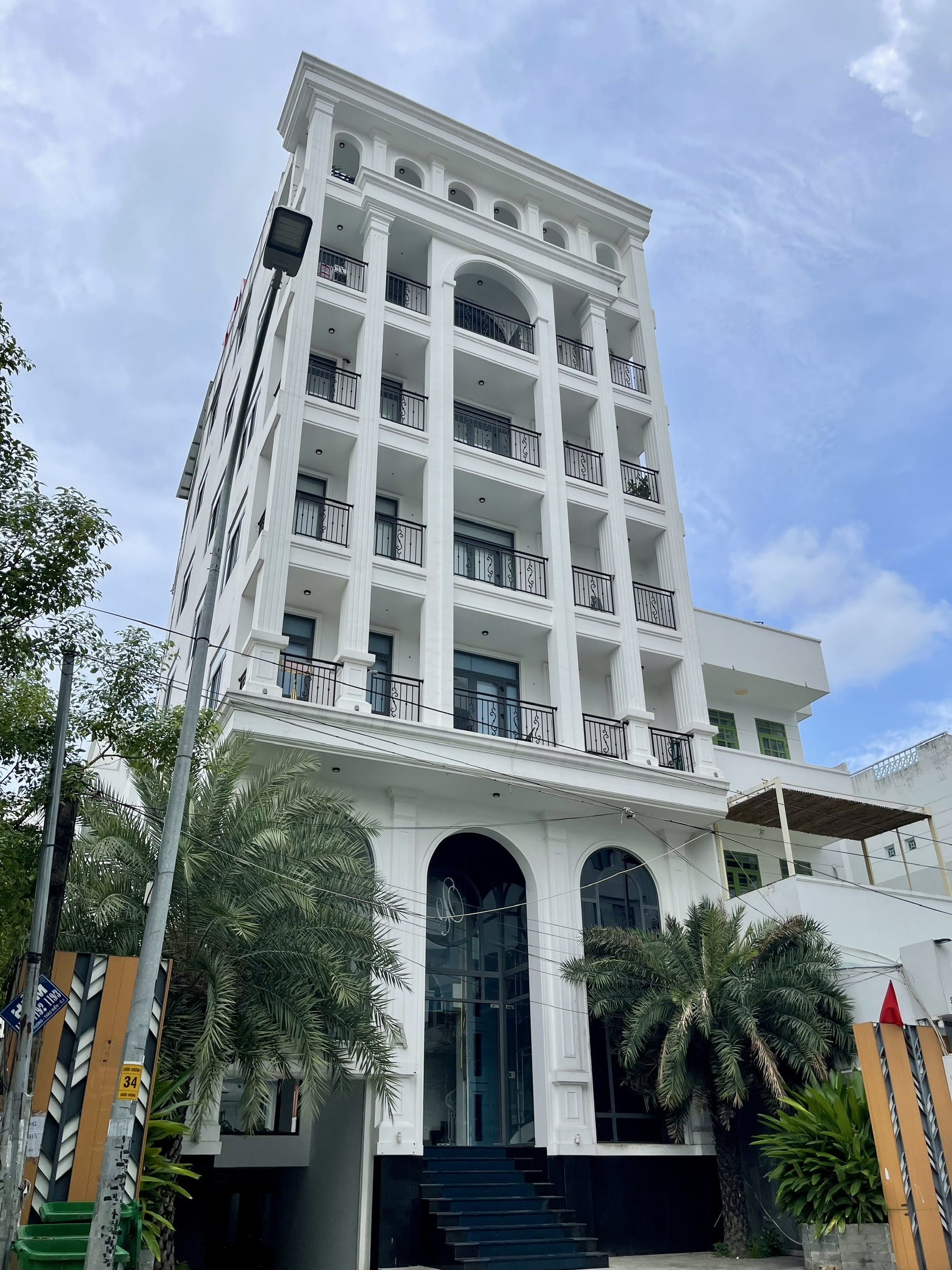 Bán Góc 2 MT Quốc Hương, phường Thảo Điền, Quận 2 – Diện Tích Lớn – Vị Trí Đẹp Hiếm Có - Chỉ 85 Tỷ TL